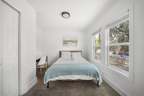 2 habitaciones, escritorio, wifi gratis y ropa de cama