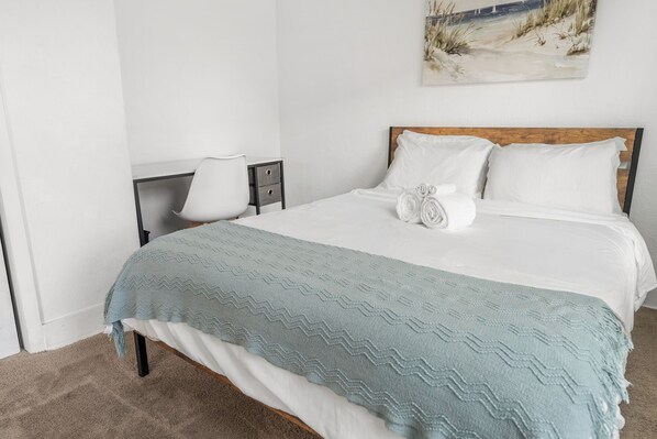 2 Schlafzimmer, Schreibtisch, kostenloses WLAN, Bettwäsche