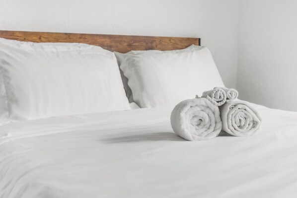 2 habitaciones, escritorio, wifi gratis y ropa de cama 