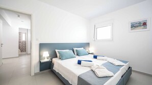 Villa (4 Bedrooms) | Interior - Villa Xenos Cerulean (Kos)