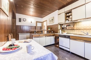 House, Smoking | 3 bedrooms