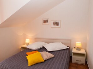 Apartment, Smoking | 2 bedrooms - Apartments Pava - Direct at the Beach With Terrace (Bol)