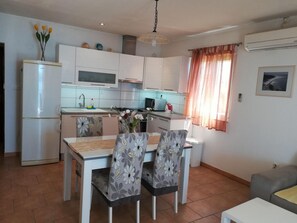 Căn hộ, hút thuốc | 2 phòng ngủ 