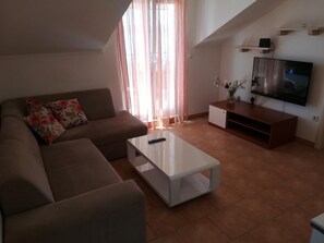 Căn hộ, hút thuốc | 2 phòng ngủ 