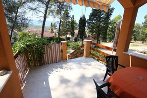 Apartment, Smoking | 2 bedrooms - Apartments Perka - Peaceful and Quiet (Jelsa)