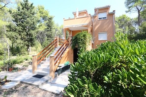 Apartment, Smoking | 2 bedrooms - Apartments Perka - Peaceful and Quiet (Jelsa)