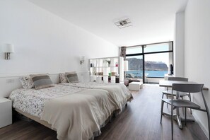 1 bedroom, iron/ironing board, WiFi, bed sheets - Home2Book Gorgeous Oceanfront Studio Mogán, Views (Mogán)