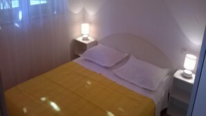 Apartment | 1 bedroom - Apartments Tom - 500 m From sea (Omis)