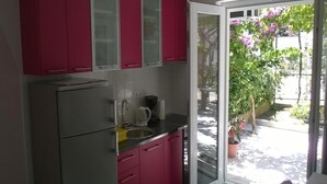 Apartment | 1 bedroom - Apartments Tom - 500 m From sea (Omis)