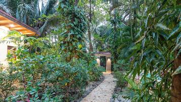 Enceinte de lâhĂ©bergement