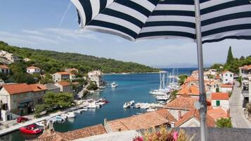 Apartment, Smoking | 2 bedrooms