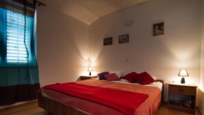 2 bedrooms - Apartments Marko - 10 m From sea (Solta)