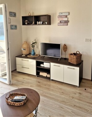 House, Smoking - Holiday Houses, Villas Pet - 20m From the sea (Rab)