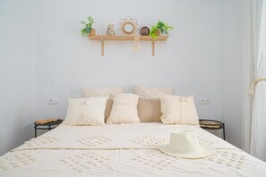 House | 2 bedrooms - Holiday Houses, Villas Ivy - With Outdoor Swimming Pool (Vodice)