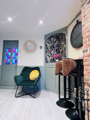 المنشأة من الداخل