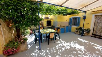 Apartment, Smoking | 2 bedrooms