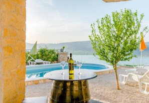 Apartment | Exterior - Apartments Ljubo - Pool and View (Trogir)