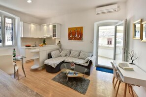 Apartment - Apartments Ariana - Central & Comfy (Porec)
