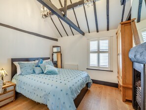 4 bedrooms, free WiFi, bed sheets