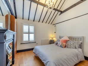 4 quartos, Wi-Fi de cortesia, roupa de cama