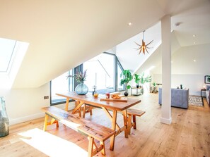 Dining - 3 bedroom accommodation in Woolacombe (Woolacombe)