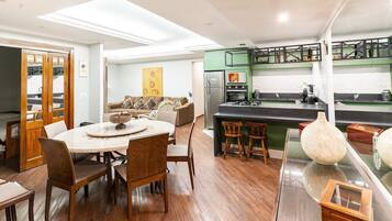 Huoneisto | Ruokailu