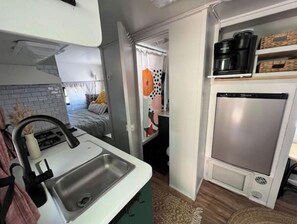 1 Schlafzimmer, Schreibtisch, WLAN, Bettwäsche
