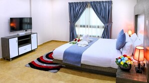 Deluxe Apartment, 2 Bedrooms, City View, Tower | 2 bedrooms, Egyptian cotton sheets, premium bedding, down comforters - Montana Tower (Manama)