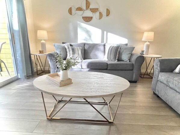 تلفزيون، مكتب