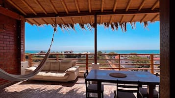 Phòng 3 Exclusive, phòng tập thể nam và nữ, có phòng tắm riêng, quang cảnh một góc biển | Chăn bông, truy cập Internet không dây miễn phí, bộ trải giường
