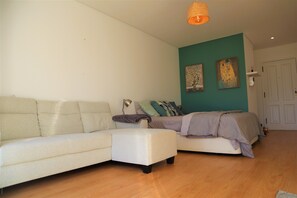 1 chambre, Wi-Fi gratuit, draps fournis