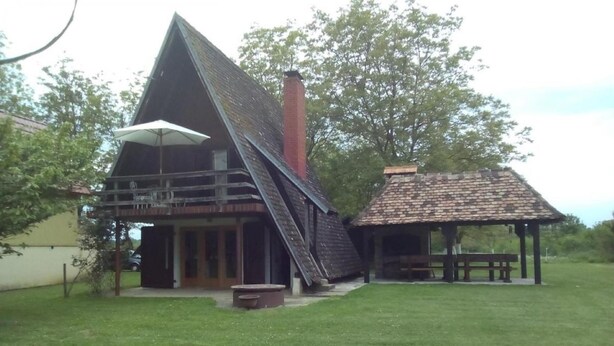Unclassified image, 1 of 26, button - Holiday Houses, Villas Mir - Countryside House With Jacuzzi (Jasenovac)