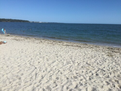 Maison Près de la mer Avec Jardin Privé Clos, au Calme