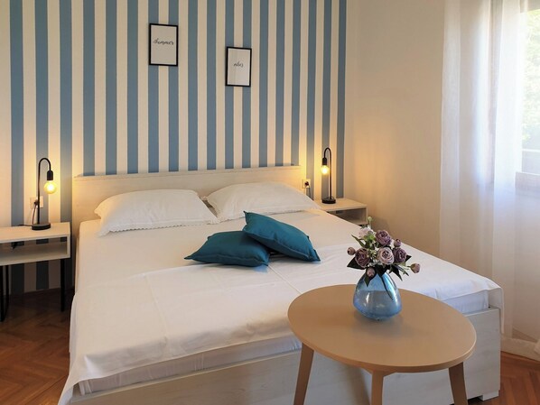 3 bedrooms, WiFi, bed sheets