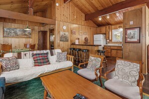 Basic-Ferienhütte | Wohnbereich