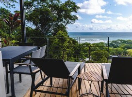 Luxury Villa | Terrace/patio