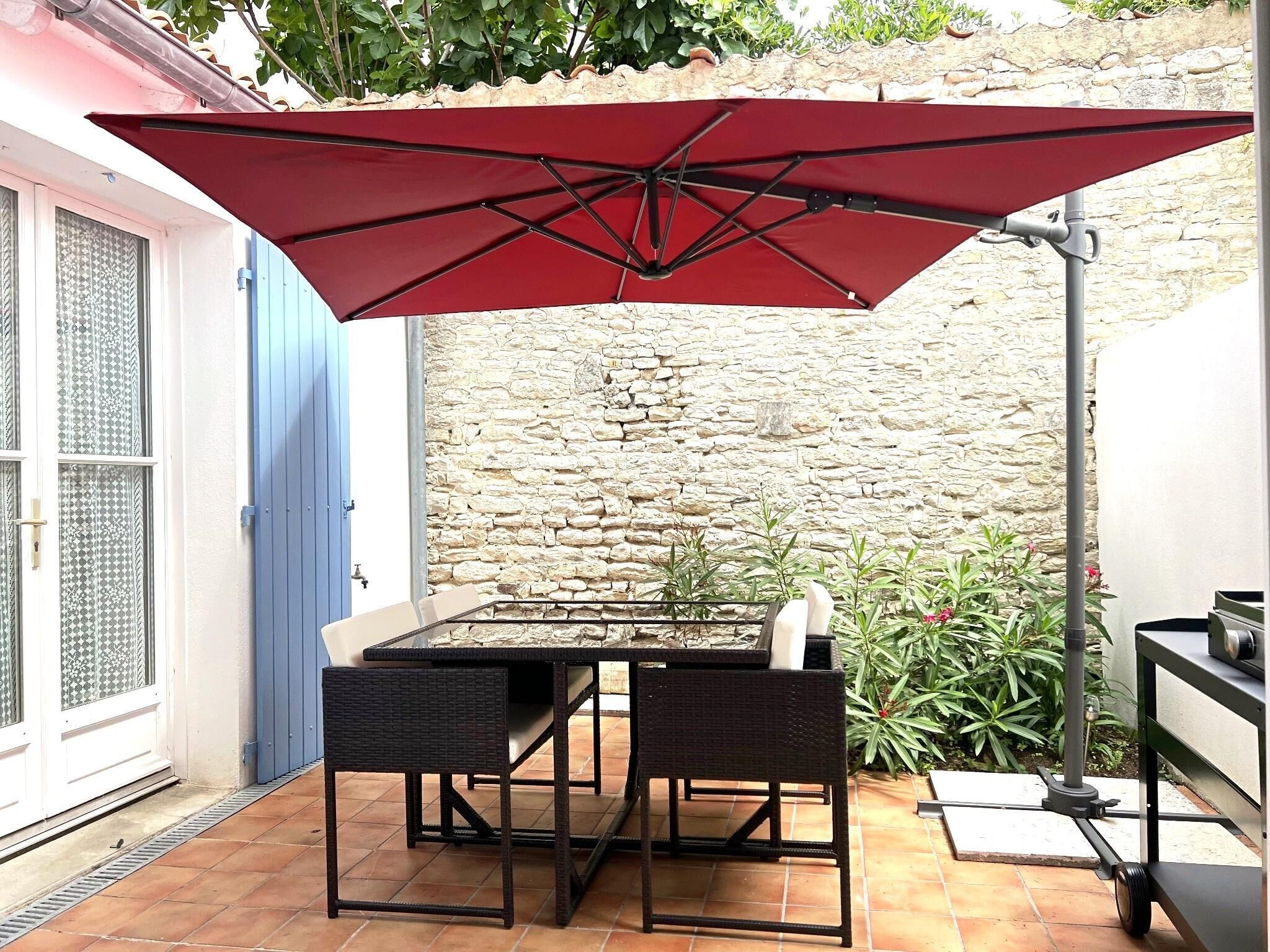 屋外ダイニングエリア