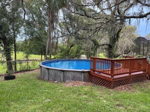 حمّام سباحة خارجي