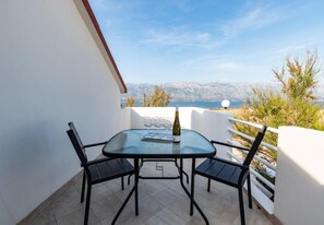 House - Dali - With Pool and View - H 8 2 (Razanac)