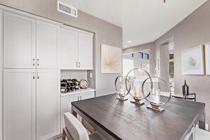 Dining - Furnished North Scottsdale Terravita Country Club home is pet-friendly! (Scottsdale)