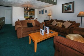 Hytte – basic | Oppholdsområde