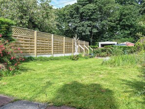 Property grounds - 3 bedroom accommodation in Keswick (Keswick)