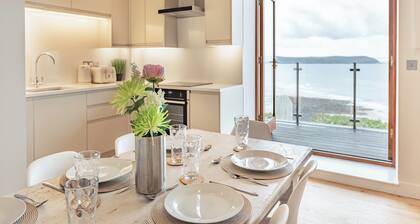 Blue Horizon - UK42995