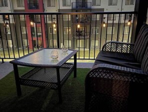 Property grounds - Chic & Modern Windermere Condo (Edmonton)