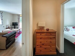 Interior - Woodside Fishery - Kingfisher (Cleobury Mortimer, Worcestershire)