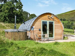 Terrace/patio - Barcud Coch - UK44539 (Penybontfawr, near Llanfyllin)