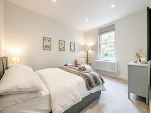3 bedrooms, free WiFi, bed sheets