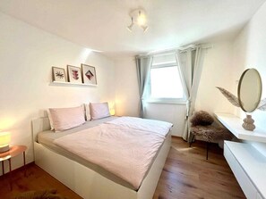 2 quartos, Wi-Fi de cortesia, roupa de cama