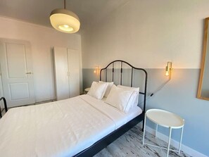 2 bedrooms, travel crib, WiFi, bed sheets - Apartamento Gertrudes (Setúbal)