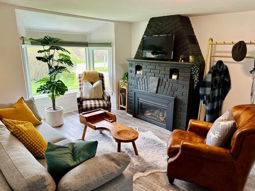 Grey Cottage in Port